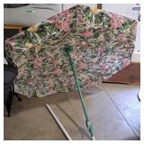 Adjustable patio umbrella