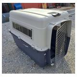 Like new essential dog crate 38'wï¿½22'dï¿½30'h