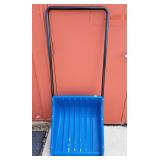 Large snow scoop shovel