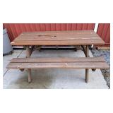 Wooden picnic table - 71wï¿½59'dï¿½31'h