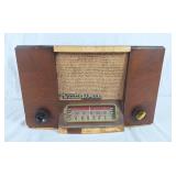 Westinghouse Polyphonic Model 604 A.C Radio