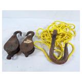 2 pullies and 1 rope with heavy duty hook