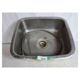 Metal sink 19' x17' x7'
