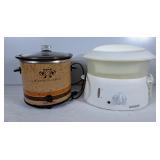 Vintage Cornwall Crockery Cooker & Black &