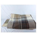 Brown plaid comforter and 1 pillow case 60' w x