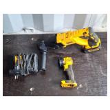 Dewalt 1" brushless hammer, flashlight, 1