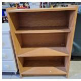 Petite bookshelf