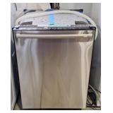 Bosch dishwasher. Needs cleaning