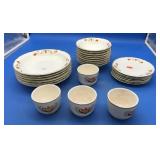 Hallï¿½s Jewel Tea Autumn Leaf Dinnerware