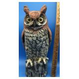 Tall Hard Plastic Garden/Yard/Fence Post Owl