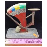 Oakes Mfg. Co. Vintage Metal Egg Scale