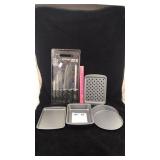 New Knife Set & Baking Pan Set