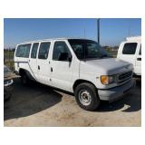 2003 Ford E-350 Super Duty Passenger Van with 8 Se