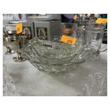 LOT OF GLASS BOWLS / MIXED LOT