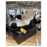 CHANEL DESIGNER BOOTS NOTE
