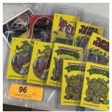 LARGE LOT OF NINJA TURTLE CARDS