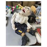 VENTRILIQUIST DOLL DUMMY W CASE