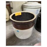 ANTIQUE BROWN / WHITE STONEWARE POTTERY CROCK