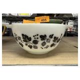 VTG PYREX GOOSEBERRY GLASS BOWL