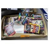 BOX OF MIXED SPORTS CARDS / BASEBALL ETC