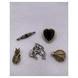 BROOCH LOT OF 5