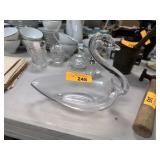PRETTY VINTAGE GLASS SWAN SERVING BOWL