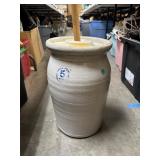 ATQ EAGLE POTTERY 5 G STONEWARE BUTTER CHURN NOTE