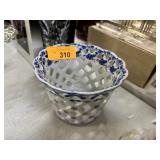 ANDREA BY SADEK BLUE & WHITE / LATTICE PLANTER
