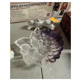 BIRD PORCELAIN FIGURINE & GLASS GRAPE BOWL
