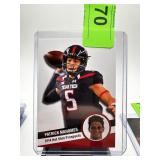 PATRICK MAHOMES FOOTBALL CARD