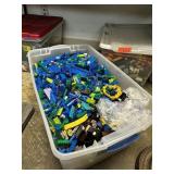 LARGE BIN OF LEGOS 30LBS