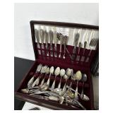 LARGE SILVERPLATE FLATWARE SET W BOX