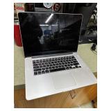 APPLE MACBOOK PRO A1398 COMPUTER NOTE