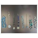 NECKLACE LOT OF 8
