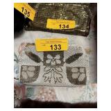 VINTAGE BEADED ZIPPER CHANGE PURSE