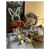 LOT OF MIXED SEASONAL DECOR
