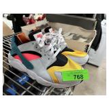 NIKE AIR HUARACHE 5 BURROWS NYC SHOES SZ 9