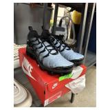 NIKE VAPORMAX PLUS BLACK ALUMINUM SZ 11.5 SHOES