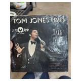 TAIWANESE VINYL RECORD LOOK UP TOM JONES LIVE