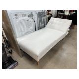 CHAISE LOUNGE