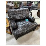 BERNHARDT LEATHER ARM CHAIR