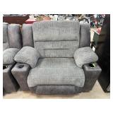 LARGE FRANKLIN OVERSIZE RECLINER VERY NICE