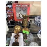 LOT OF MIXED BRASS / COLLECTIBLES BOBBLEHEAD