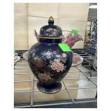 JAPANESE IMARI BALUSTER JAR W LID