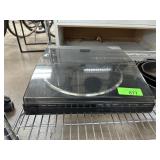 OPTIMUS LAB 2250 TURNTABLE RECORD PLAYER POWERS