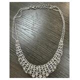VINTAGE RHINESTONE NECKLACE