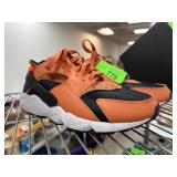 NIKE HURACHE HOT CURRY SHOES SZ 8.5