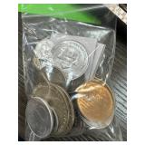 LOT OF MIXED FOREIGN COINS & GAMING TOKENS