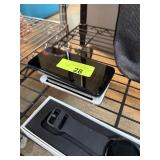 5PC CELLPHONE LOT 1 ANDROID 4 IPHONE AS IS