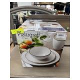 PFALTZGRAFF CHINA SET